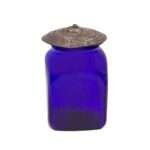 Γυάλινο μπλέ βάζο με παλιό καπάκι